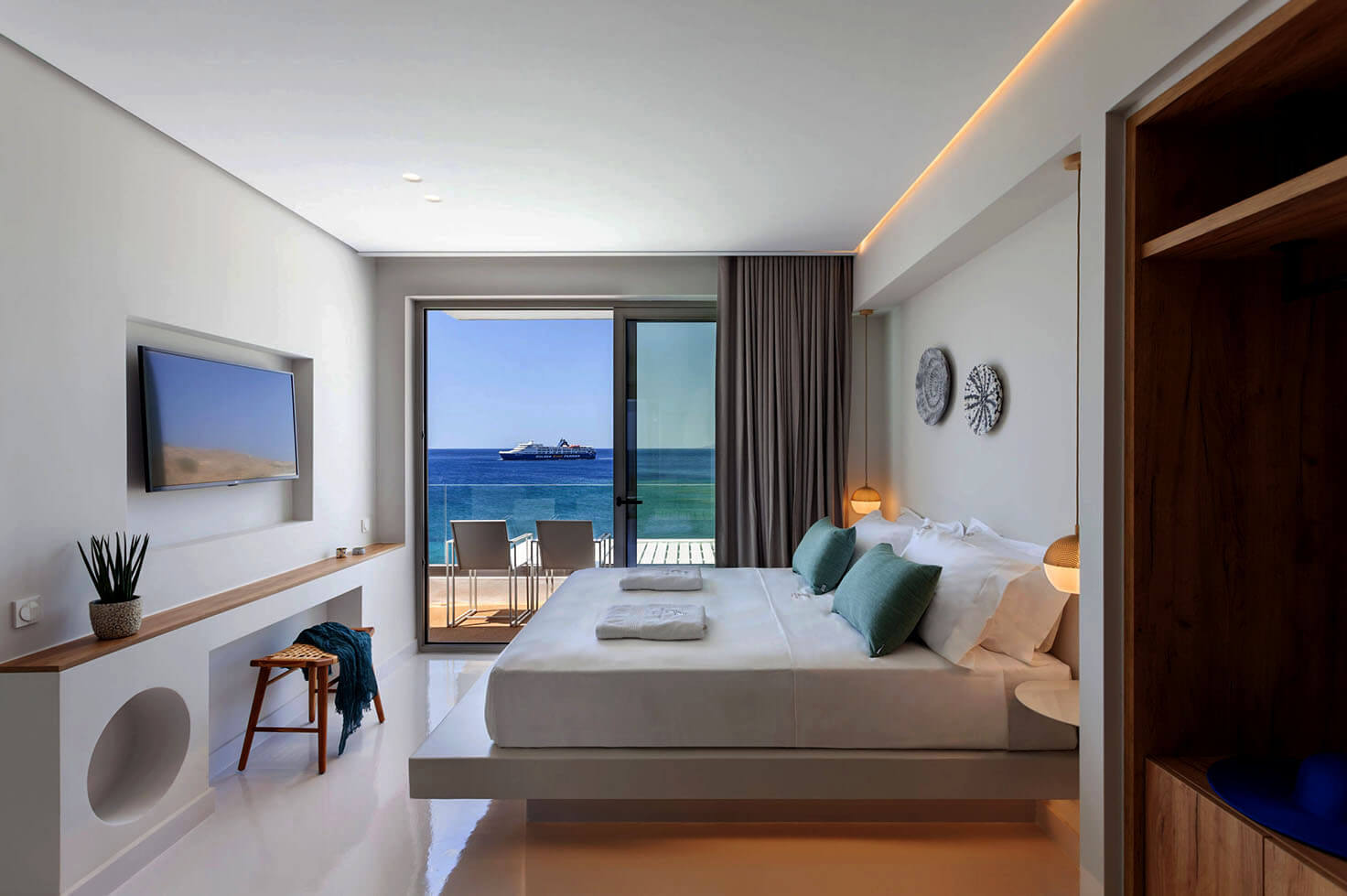 Hotel in Tinos Town
