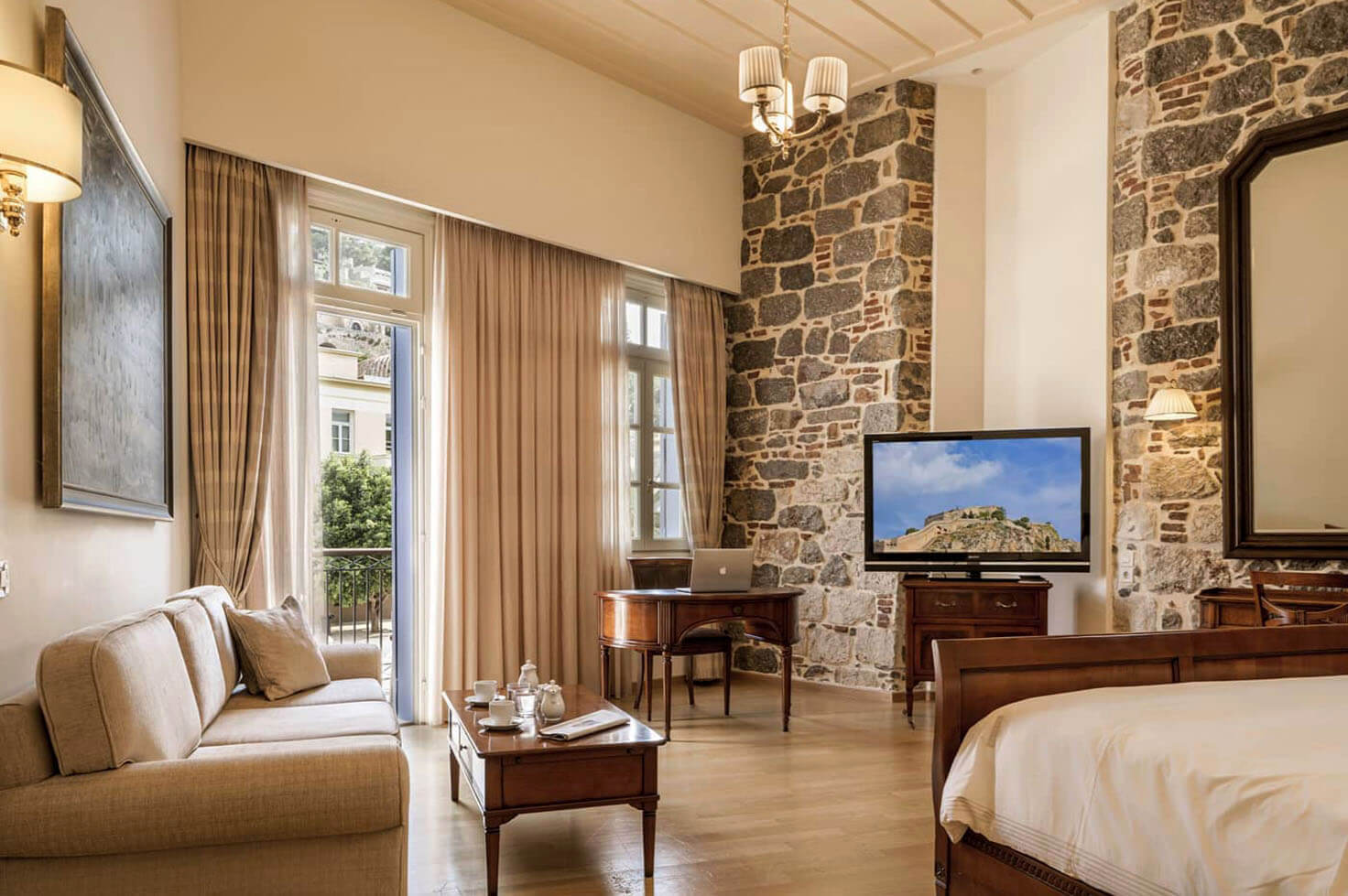 Xenon Inn